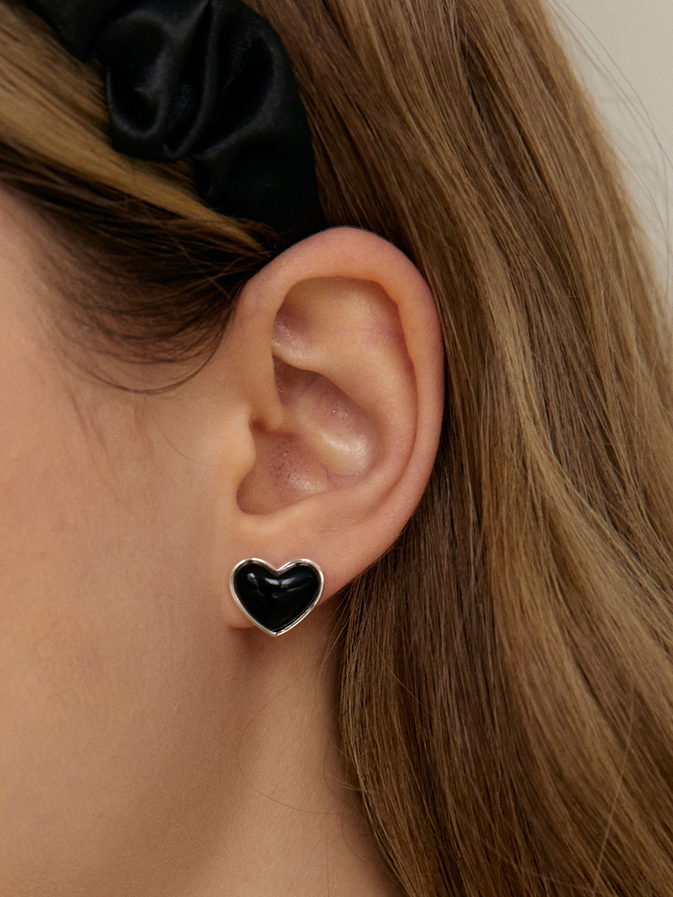 [silver925]Plump heart onix earring