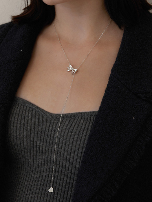 [허윤진 착용][silver925]Ribbon heart toggle necklace